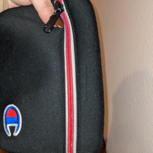 Champion Sling Bag or Fanny Pack - Picture 11 of 13